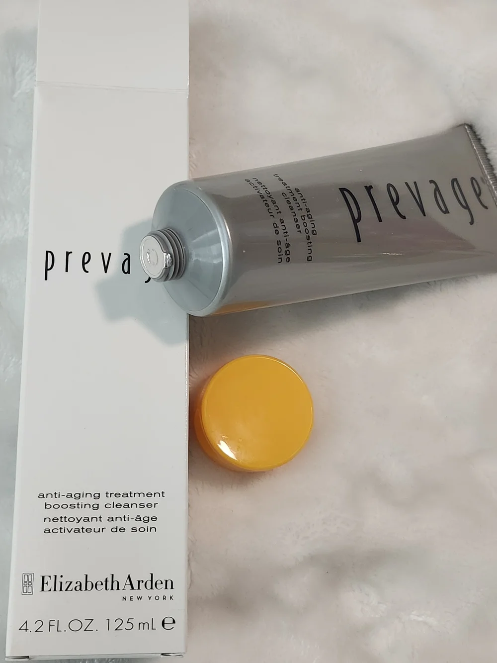 Elizabeth Arden Prevage Anti-Aging Cleanser Silver Tube with Yellow Cap